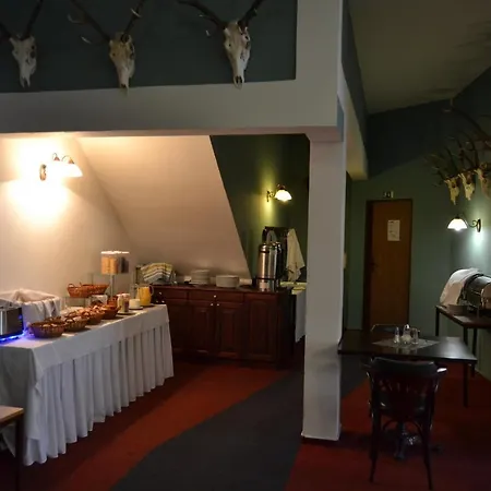 Hotel Cerny Orel 3*