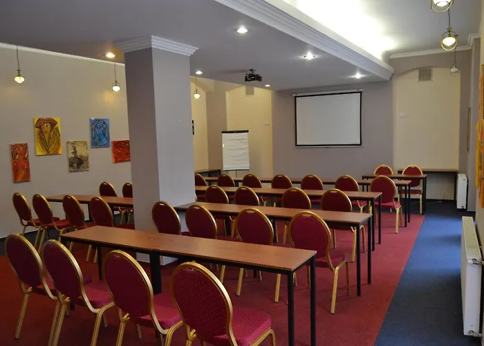 černý Orel Hotel