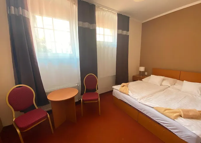 černý Orel Hotel 3*
